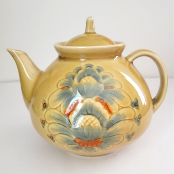 Vintage Other - *RARE* Vintage 1970s Handpainted Glazed Tea Pot